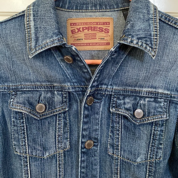 Jean Jacket - Picture 2 of 5